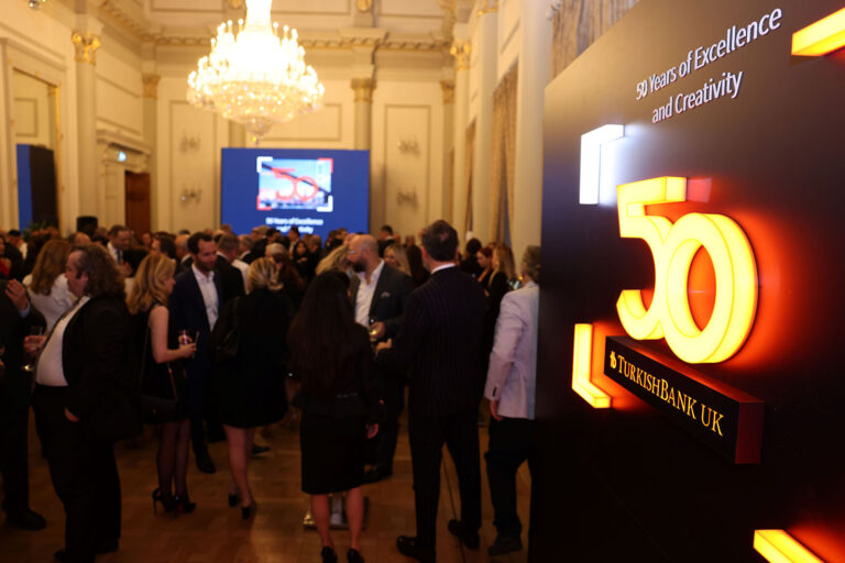 TurkishBank-UK_4-kapak-1