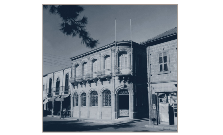 1943-1-1-1 1943-1-1-1